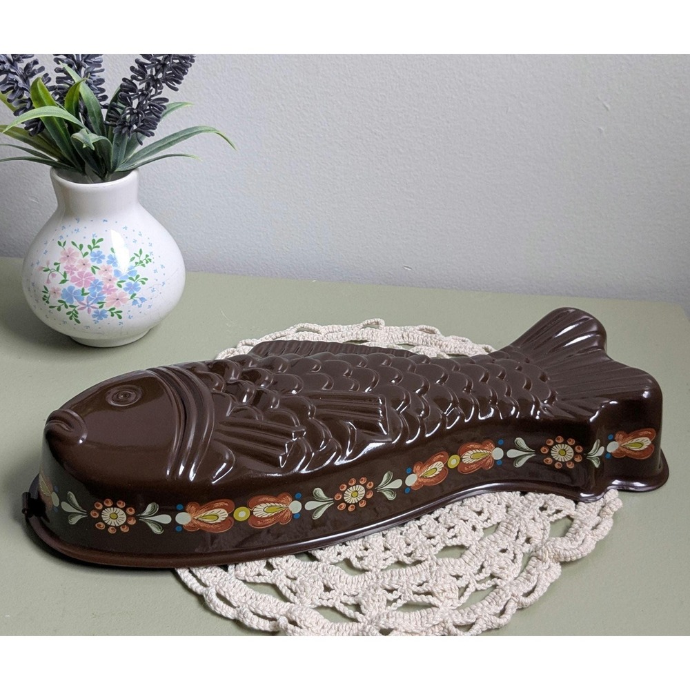 Vintage Fish Shaped Ceramic Baking Mold Brown Glazed Wall Hanging Scandinavian